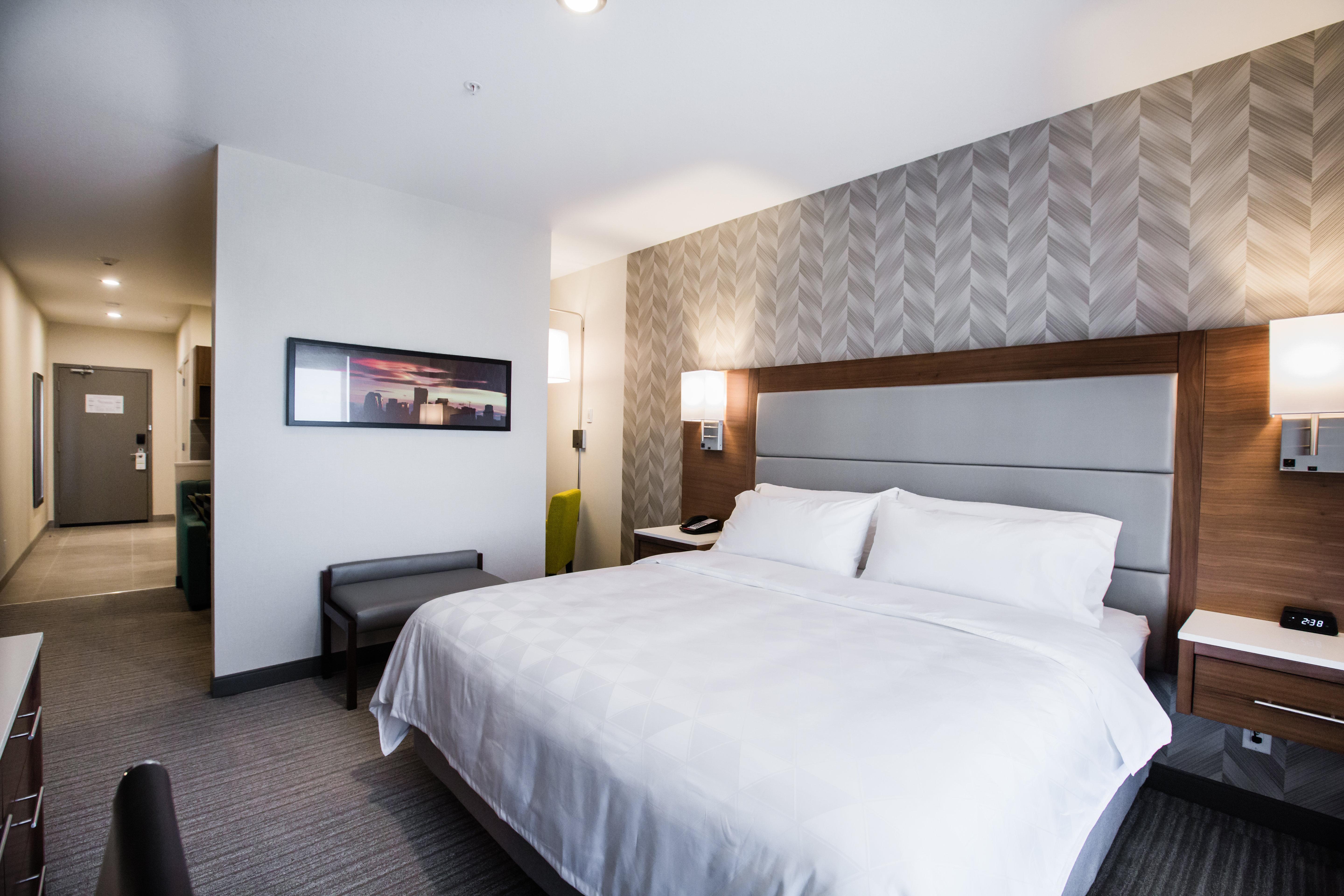 Holiday Inn Calgary South Conference Center Eksteriør billede
