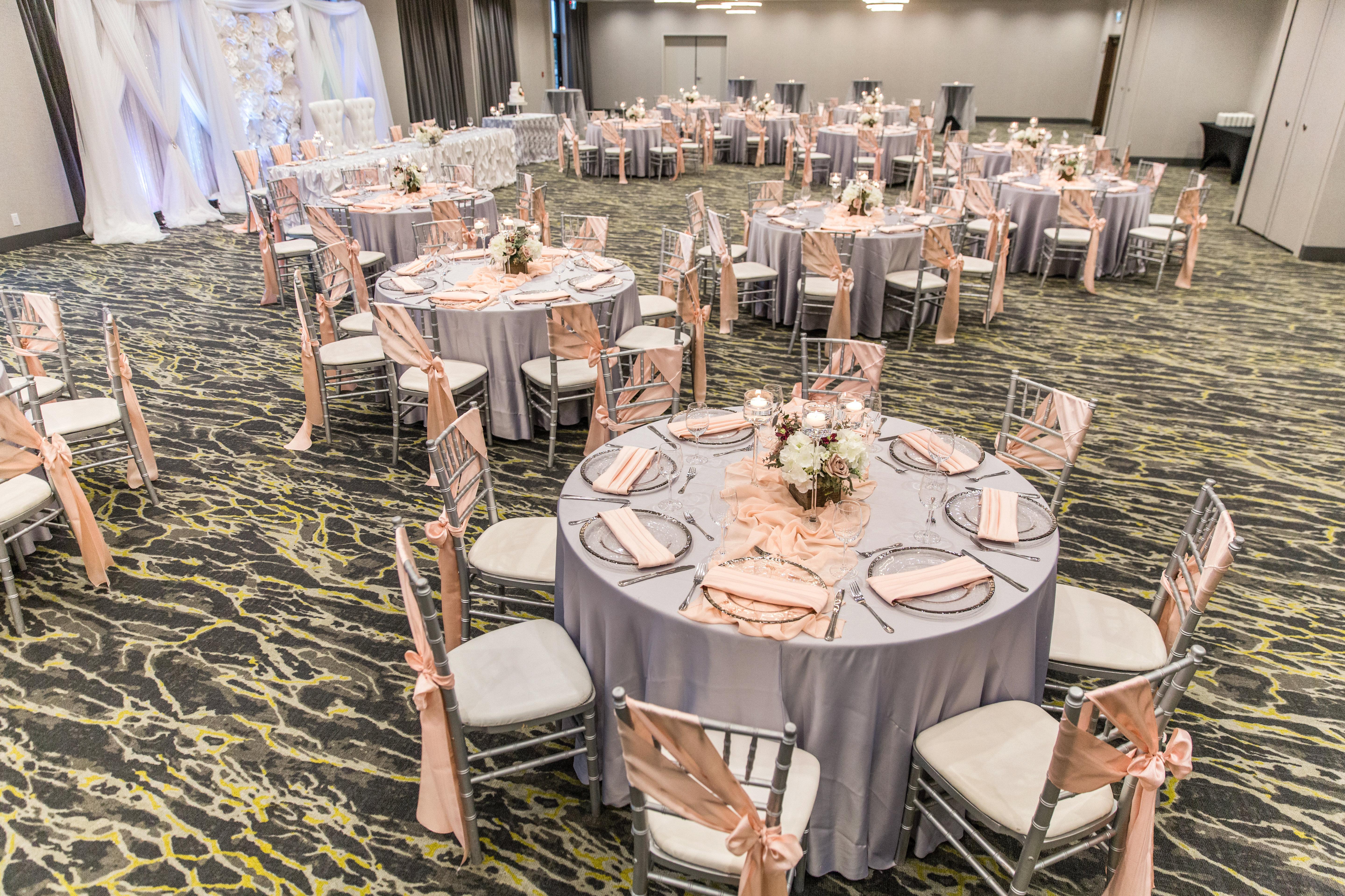 Holiday Inn Calgary South Conference Center Eksteriør billede
